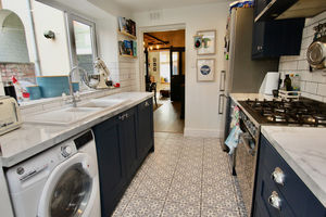 Kitchen- click for photo gallery